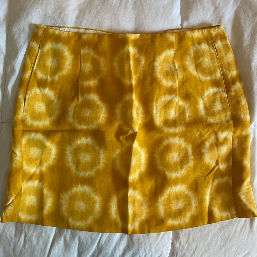 Stunning yellow/lemon style print silky skirt from J Crew